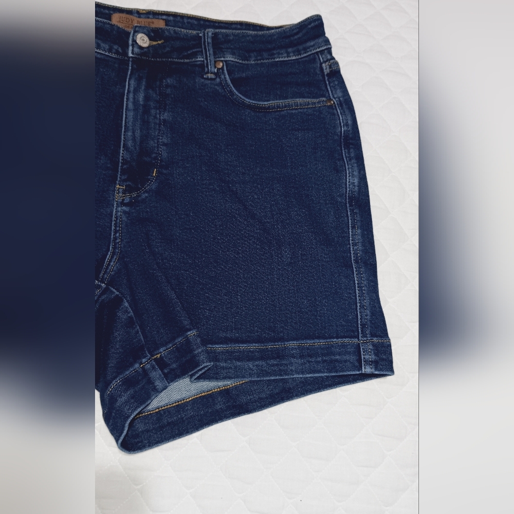 EUC Judy Blue Dark Blue Denim Shorts Size 1XL - Picture 4 of 13